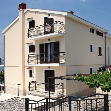 Apartments With A Parking Space Novi Vinodolski - 5593 Kültér fotó