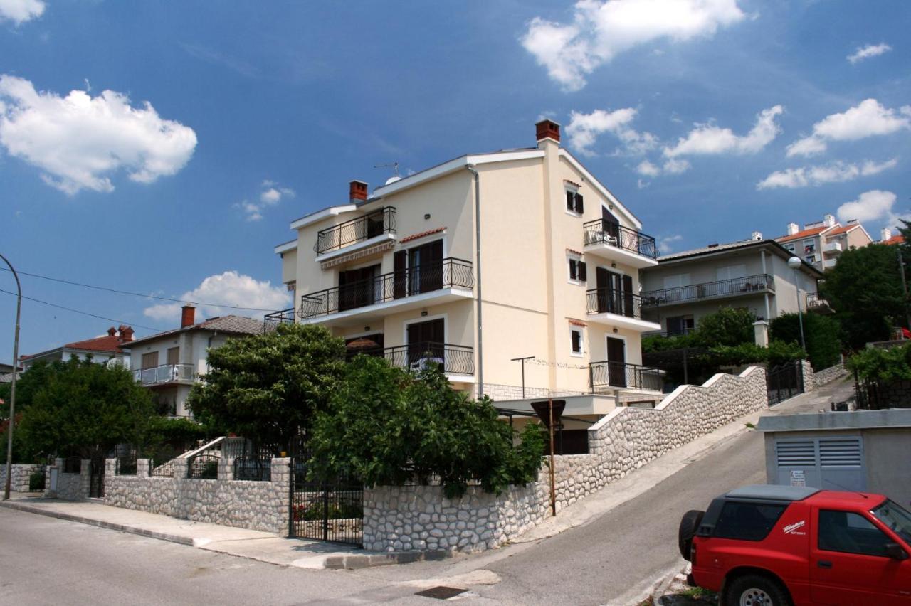 Apartments With A Parking Space Novi Vinodolski - 5593 Kültér fotó