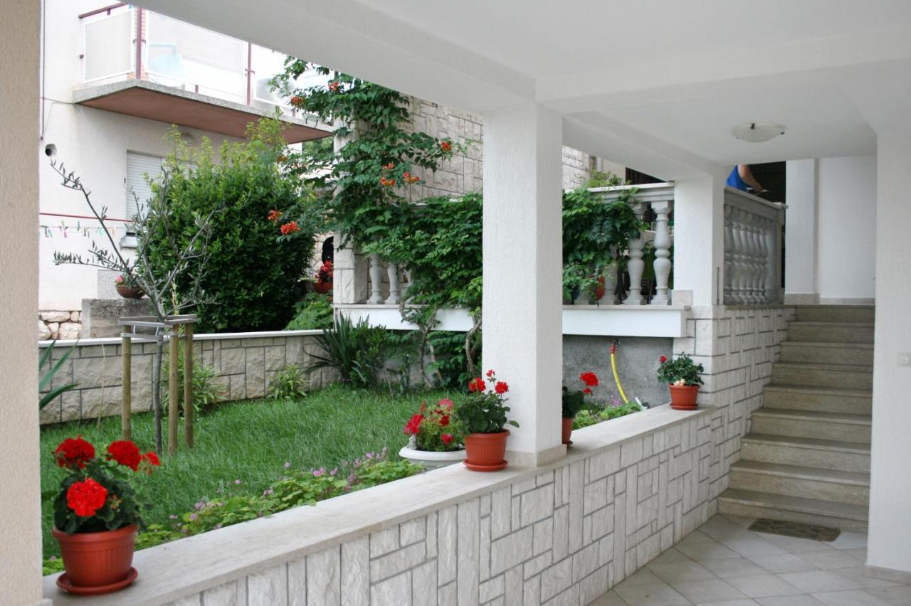 Apartments With A Parking Space Novi Vinodolski - 5593 Kültér fotó
