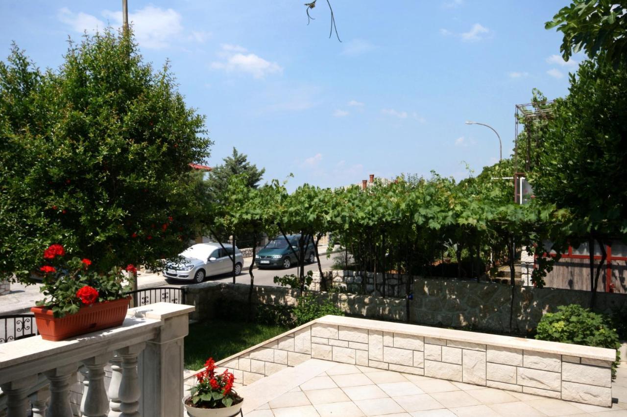 Apartments With A Parking Space Novi Vinodolski - 5593 Kültér fotó
